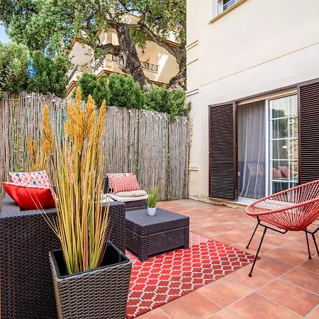 Апартаменты House Elviria *