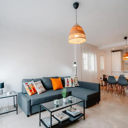 House Elviria Апартаменты